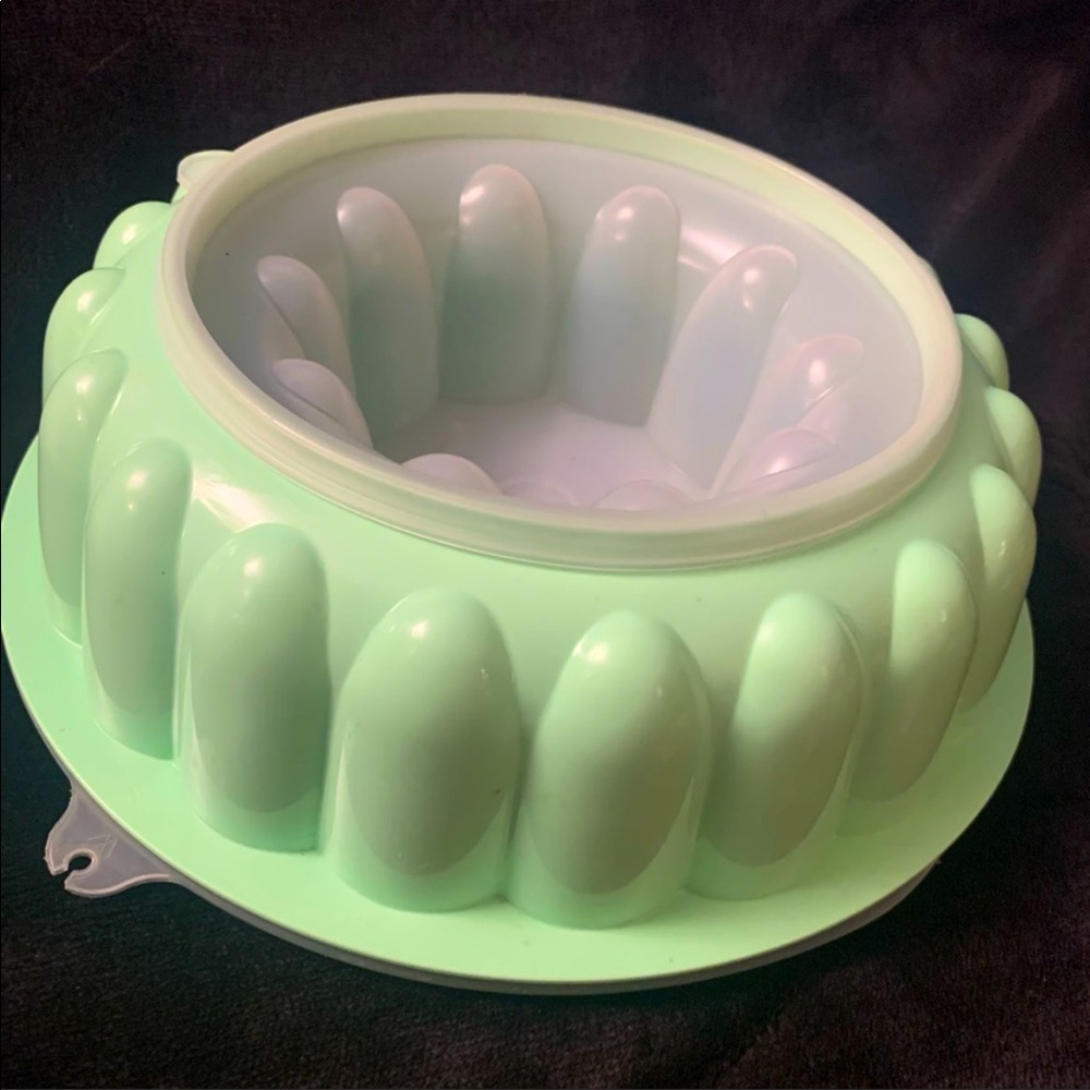 TUPPERWARE 3 Piece MINT GREEN JEL~RING JELLO ICE MOLD 9 1/2" X 3"